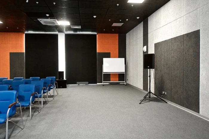 WINAL™ Soundcore W — зал с акустической отделкой в главном корпусе Москино