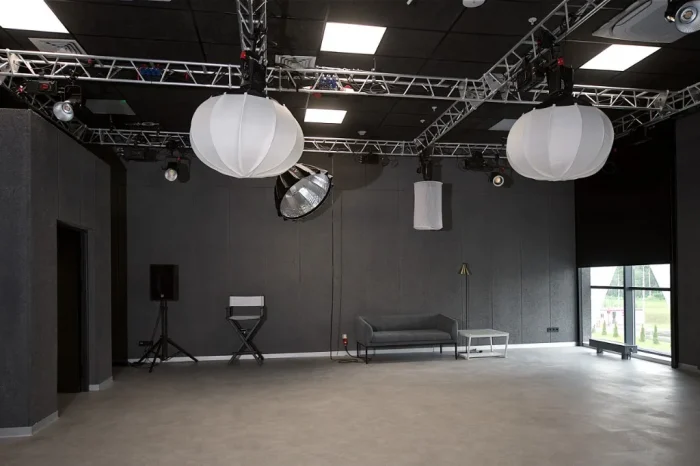 WINAL™ Soundcore W — интерьер студии в главном корпусе Москино